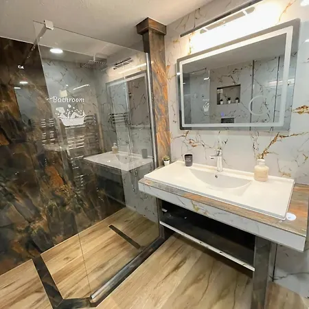 Apartman Anatoli Waterfalls Retreat *