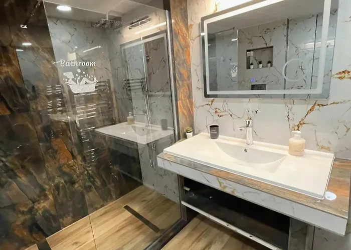 شقة Anatoli Waterfalls Retreat *