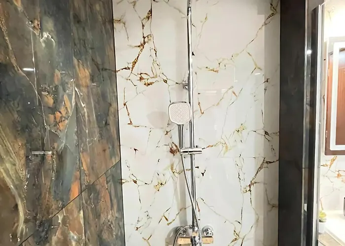 شقة Anatoli Waterfalls Retreat إذيسا